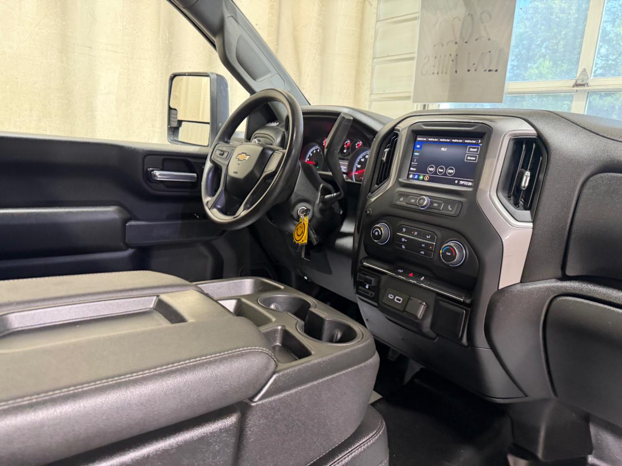 Chevrolet Silverado 2500HD 4WD Reg Cab 142" Work Truck 2022