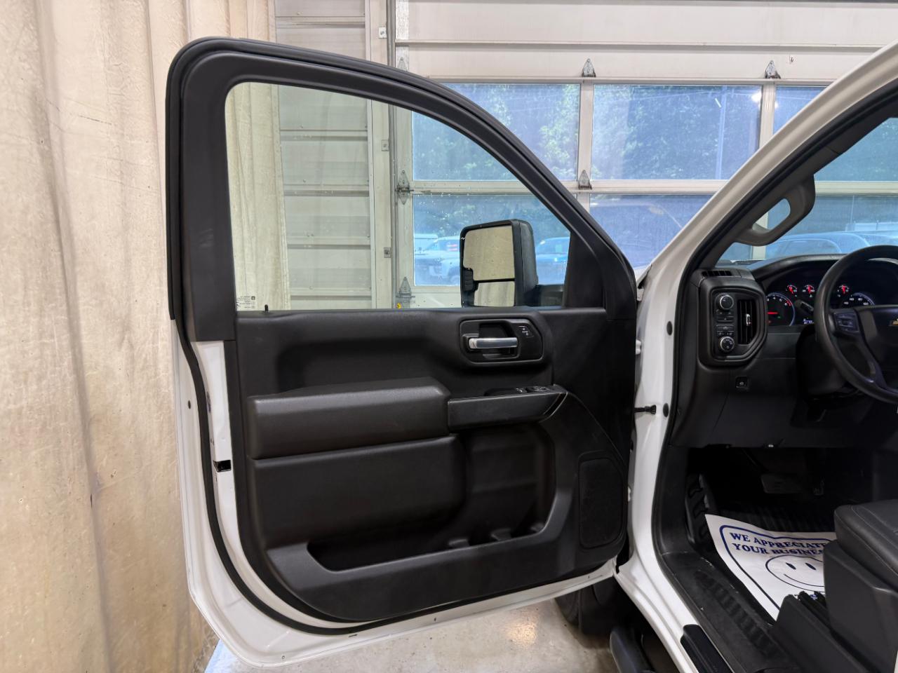Chevrolet Silverado 2500HD 4WD Reg Cab 142" Work Truck 2022