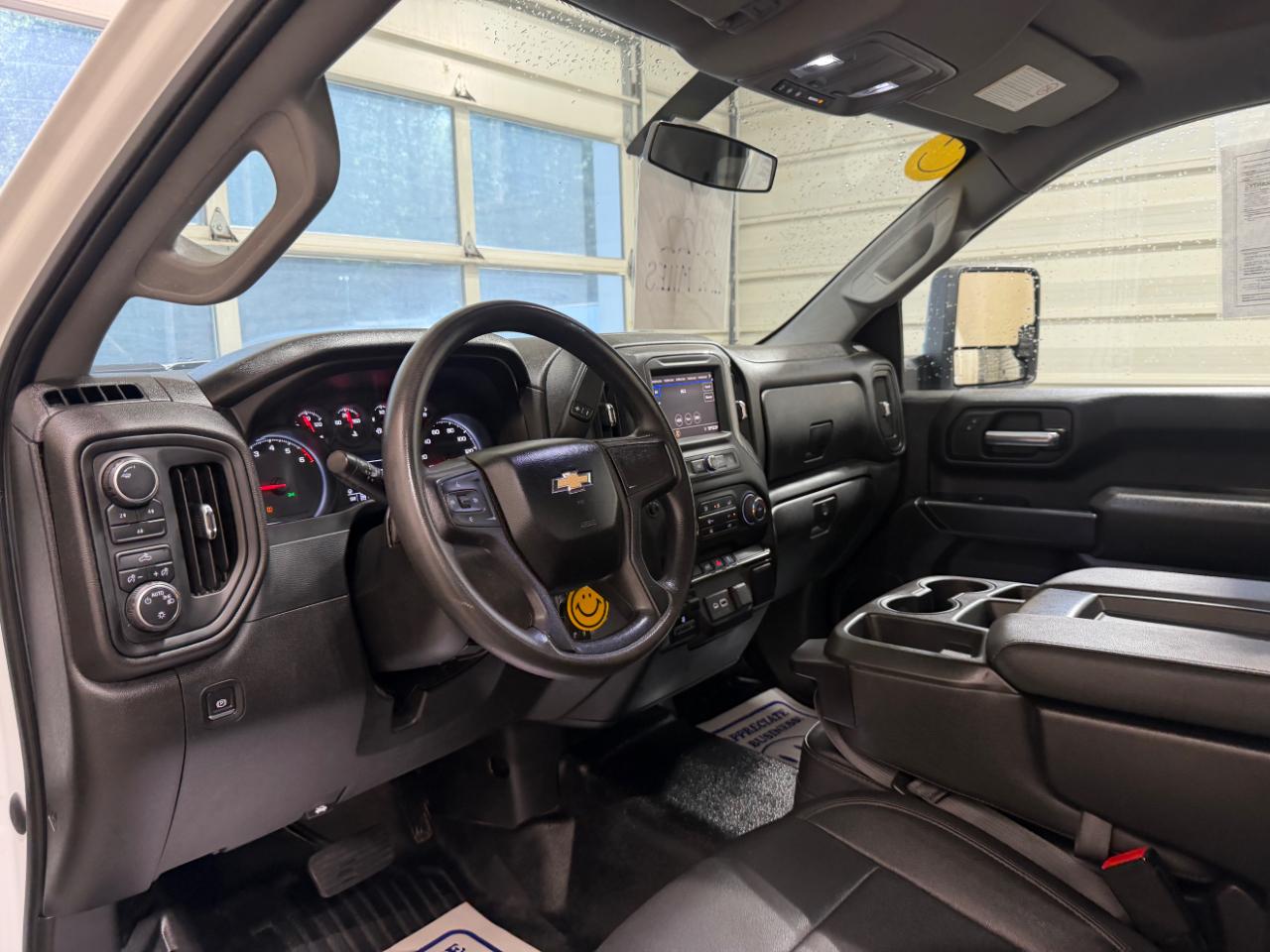 Chevrolet Silverado 2500HD 4WD Reg Cab 142" Work Truck 2022