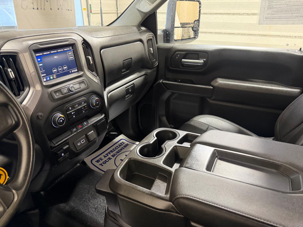 Chevrolet Silverado 2500HD 4WD Reg Cab 142" Work Truck 2022