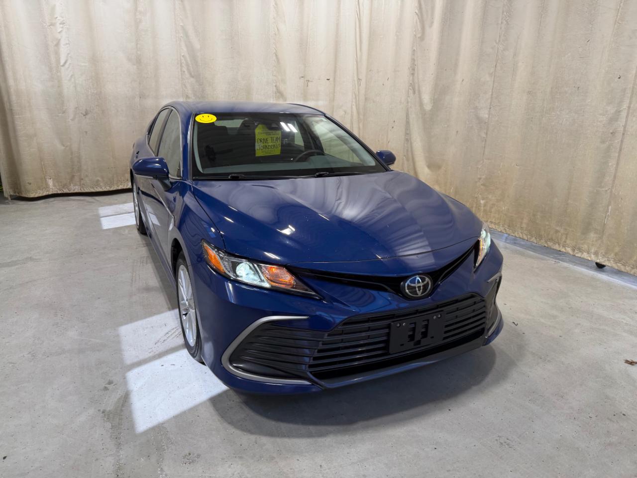 Toyota Camry LE Auto AWD (Natl) 2023