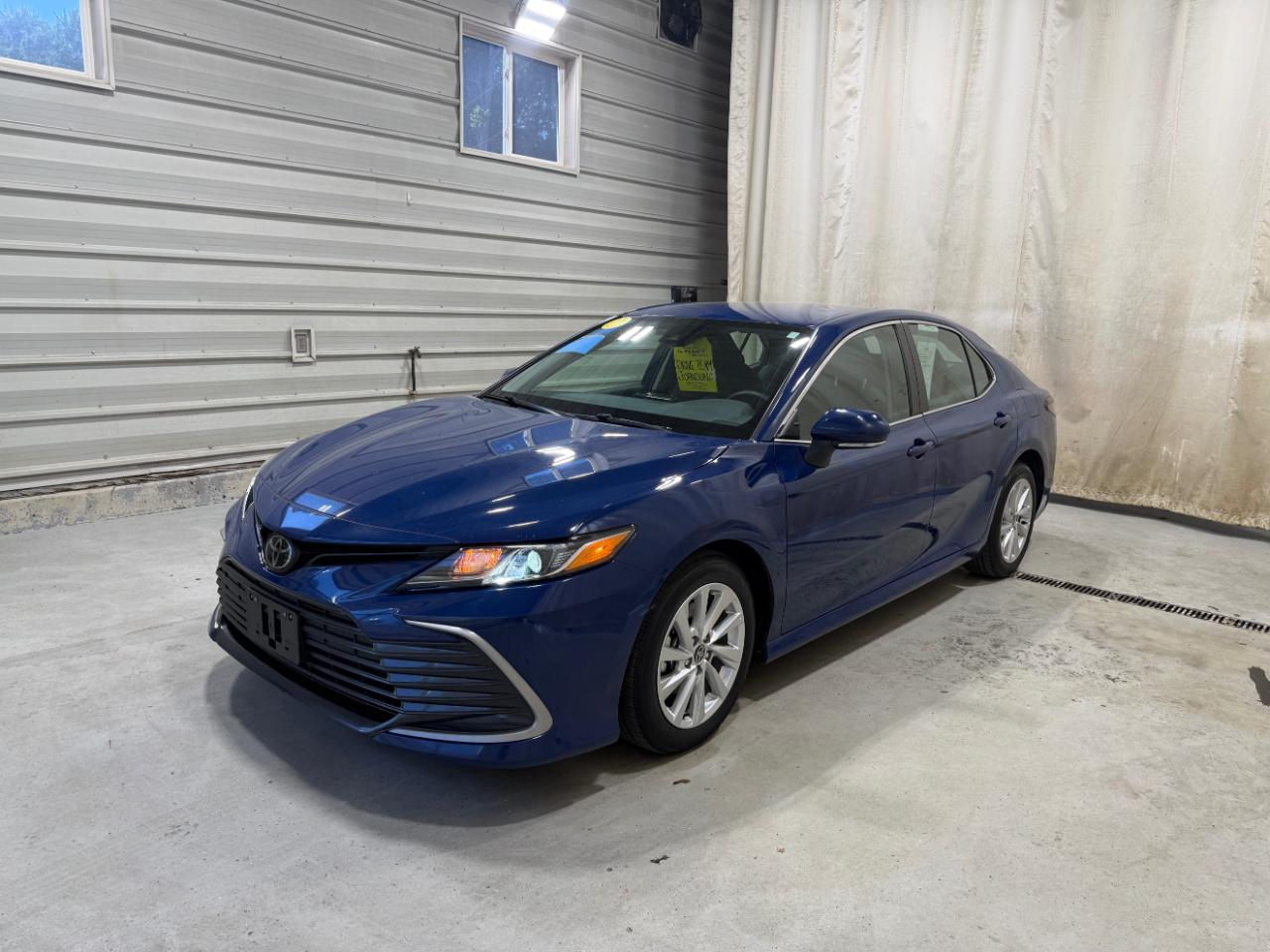 Toyota Camry LE Auto AWD (Natl) 2023
