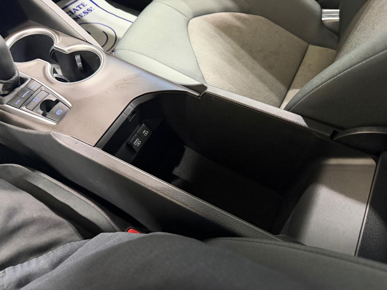 Toyota Camry LE Auto AWD (Natl) 2023