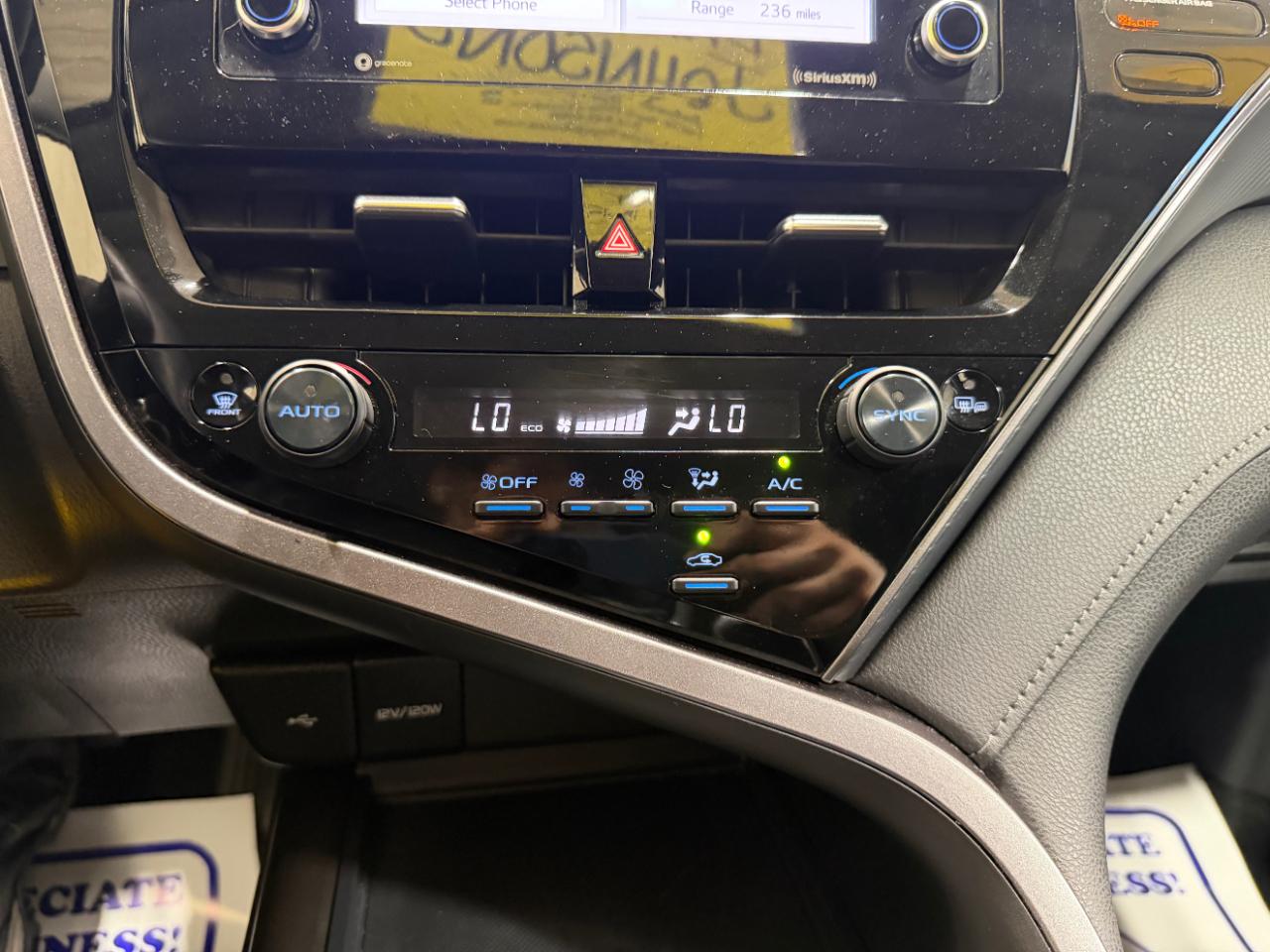 Toyota Camry LE Auto AWD (Natl) 2023