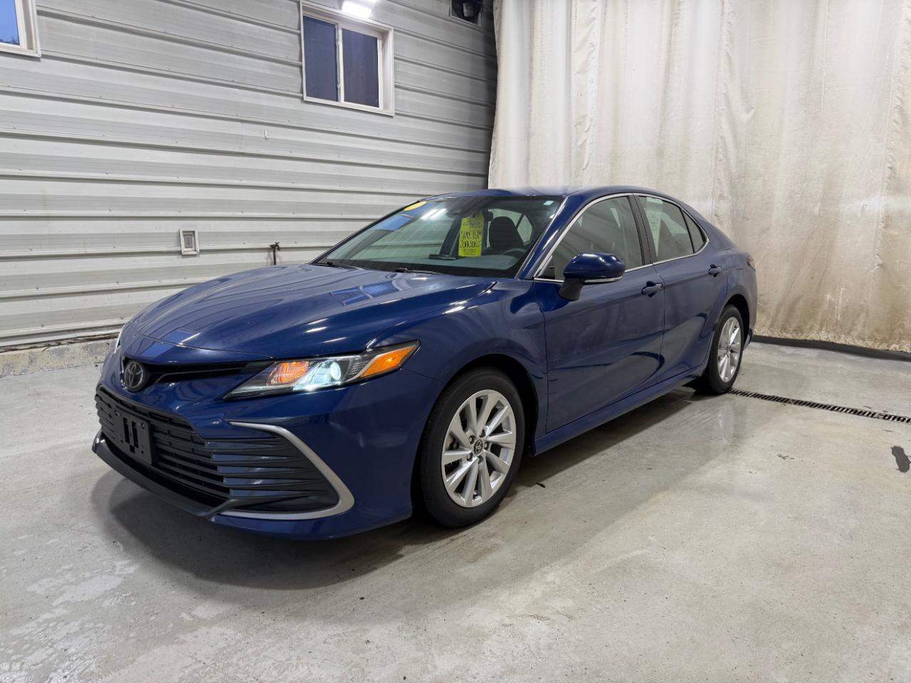 Toyota Camry LE Auto AWD (Natl) 2023