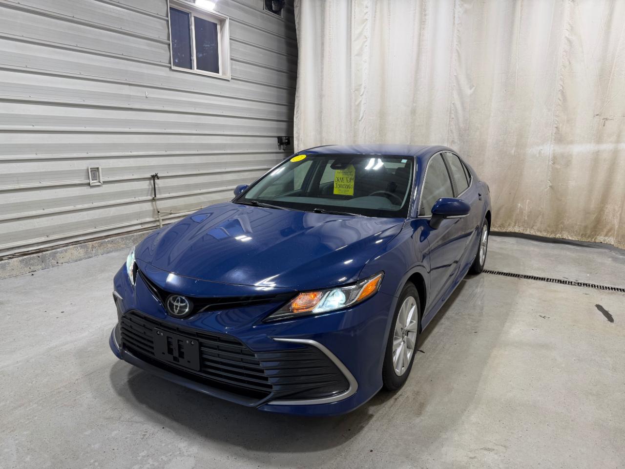 Toyota Camry LE Auto AWD (Natl) 2023