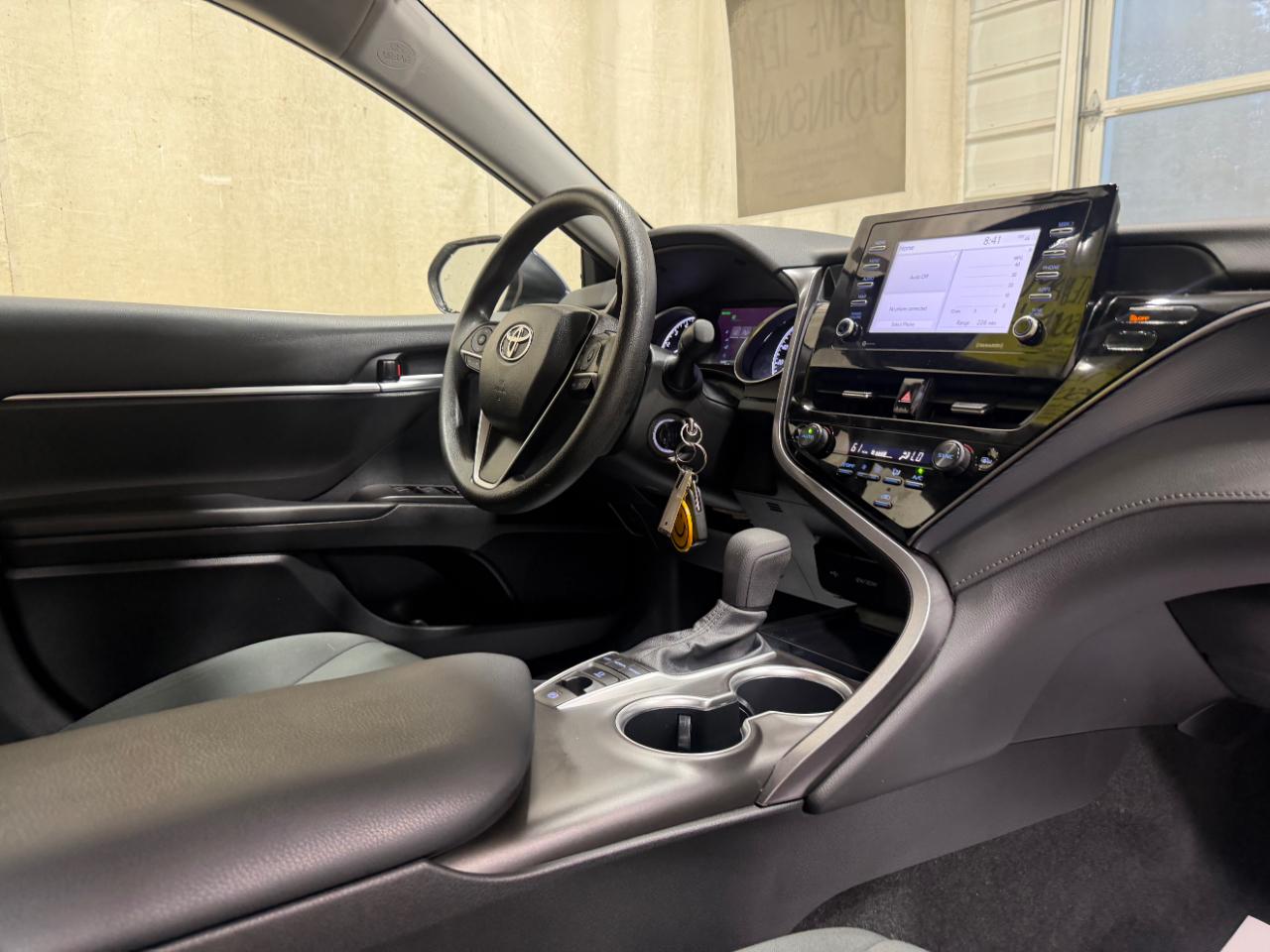 Toyota Camry LE Auto AWD (Natl) 2023