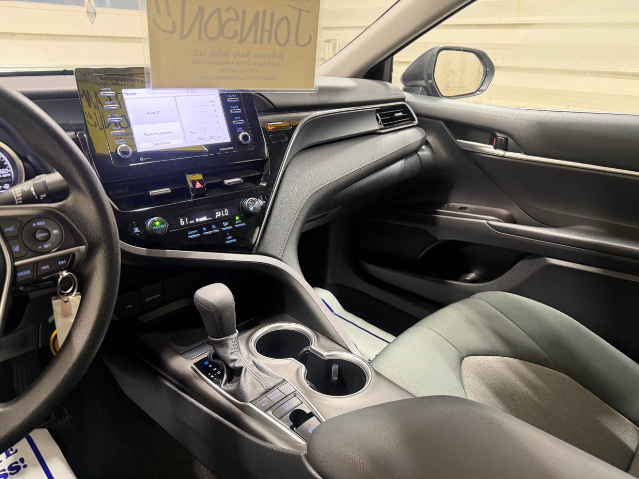 Toyota Camry LE Auto AWD (Natl) 2023