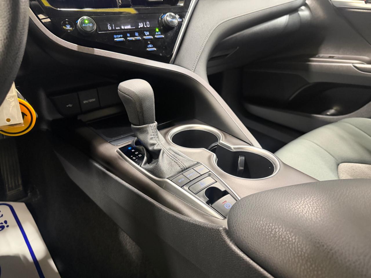 Toyota Camry LE Auto AWD (Natl) 2023