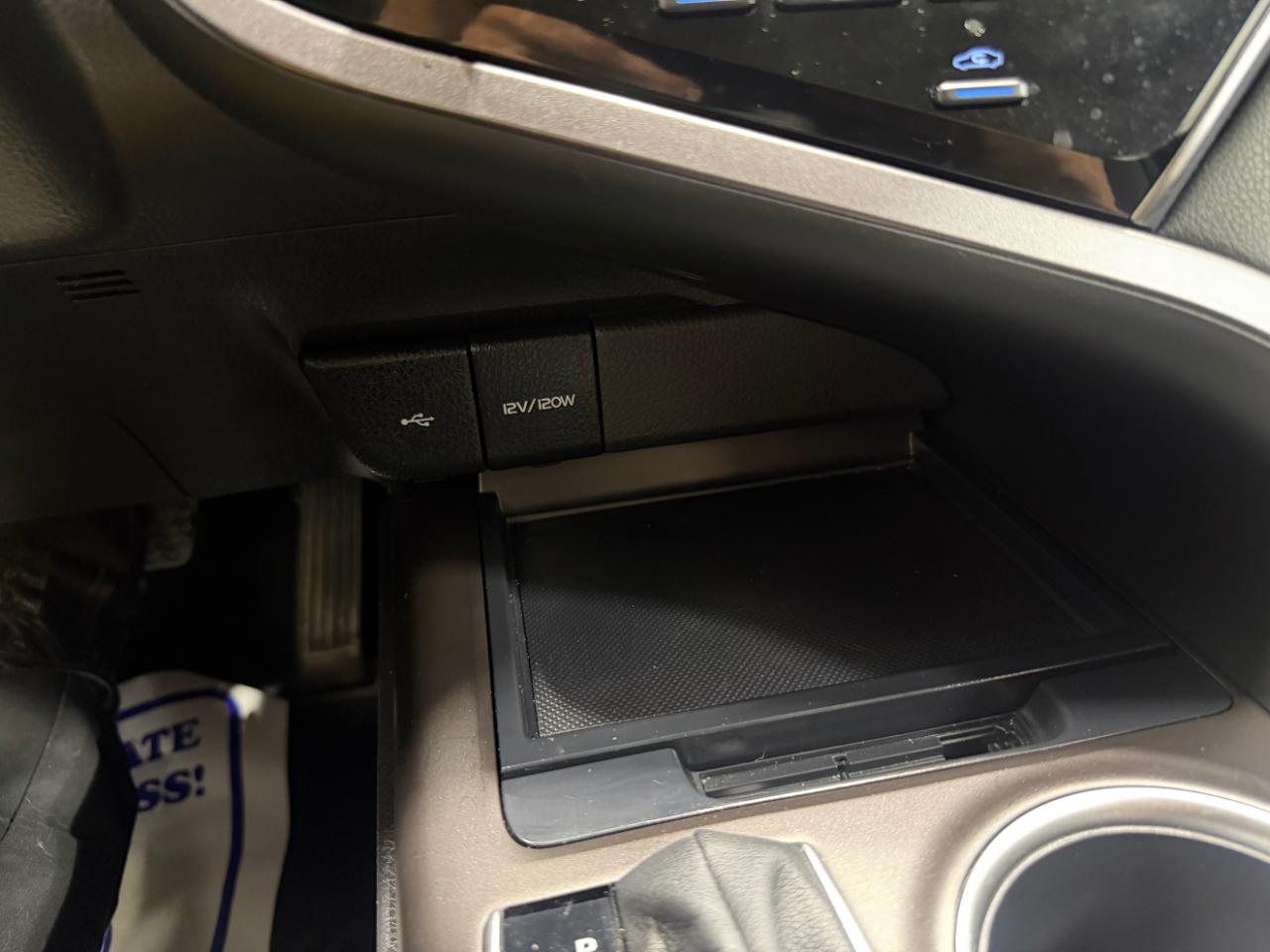 Toyota Camry LE Auto AWD (Natl) 2023