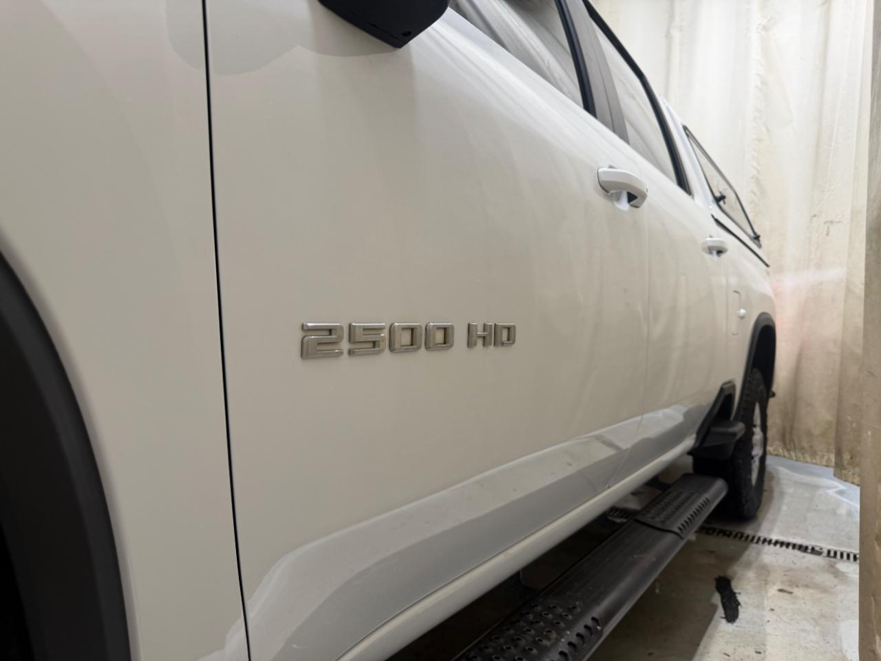 Chevrolet Silverado 2500HD 4WD Crew Cab 159" LT 2023