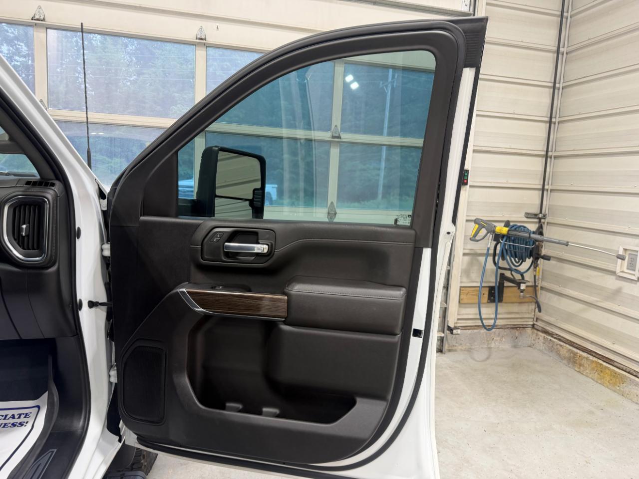 Chevrolet Silverado 2500HD 4WD Crew Cab 159" LT 2023