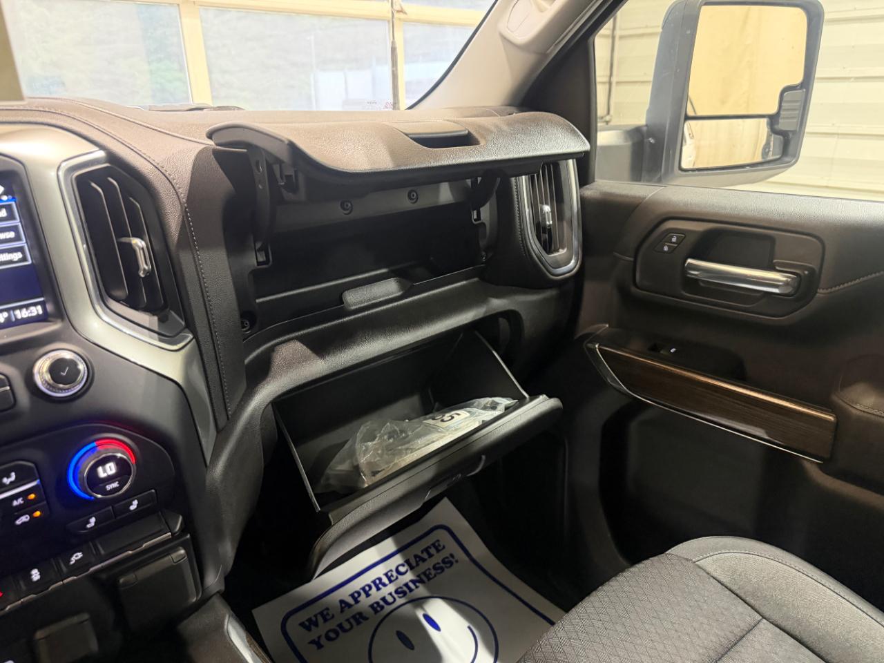 Chevrolet Silverado 2500HD 4WD Crew Cab 159" LT 2023
