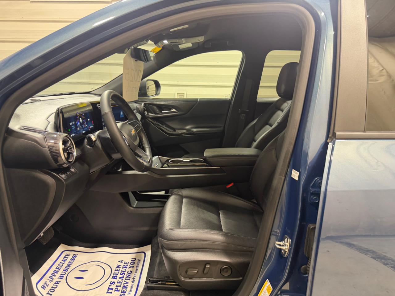 Chevrolet Equinox FWD 4dr LT w/1LT 2025