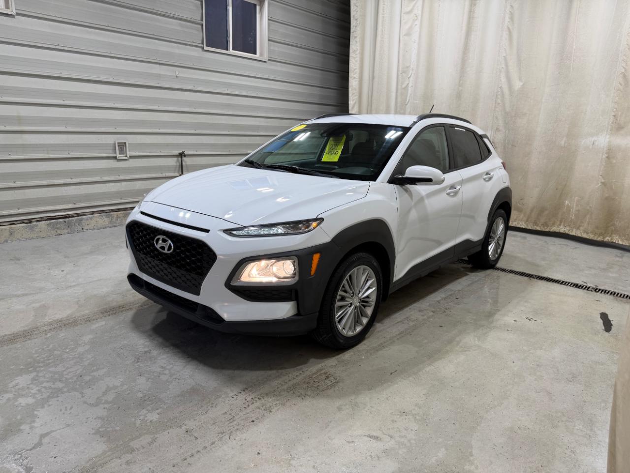 Hyundai Kona SEL Auto FWD 2021