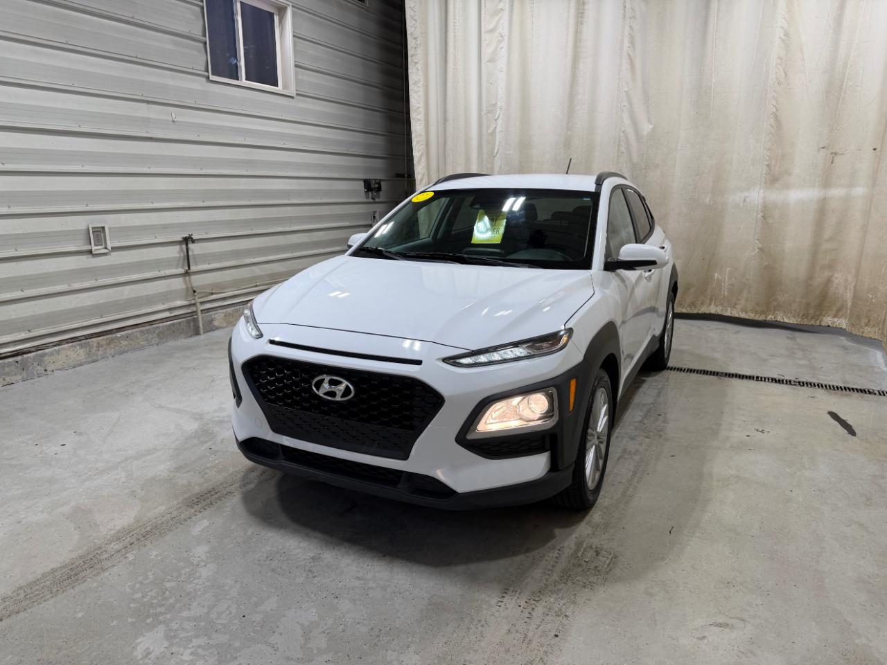 Hyundai Kona SEL Auto FWD 2021