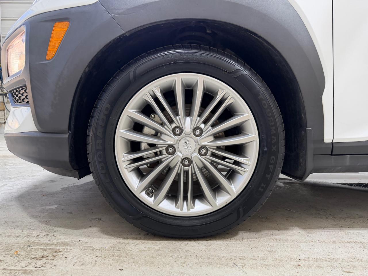 Hyundai Kona SEL Auto FWD 2021