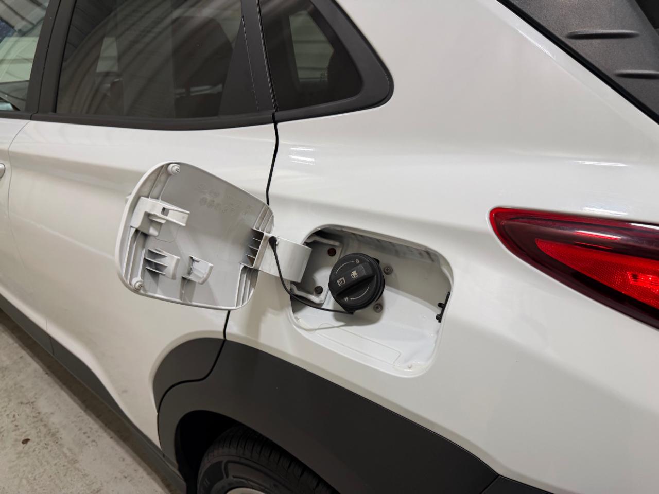 Hyundai Kona SEL Auto FWD 2021