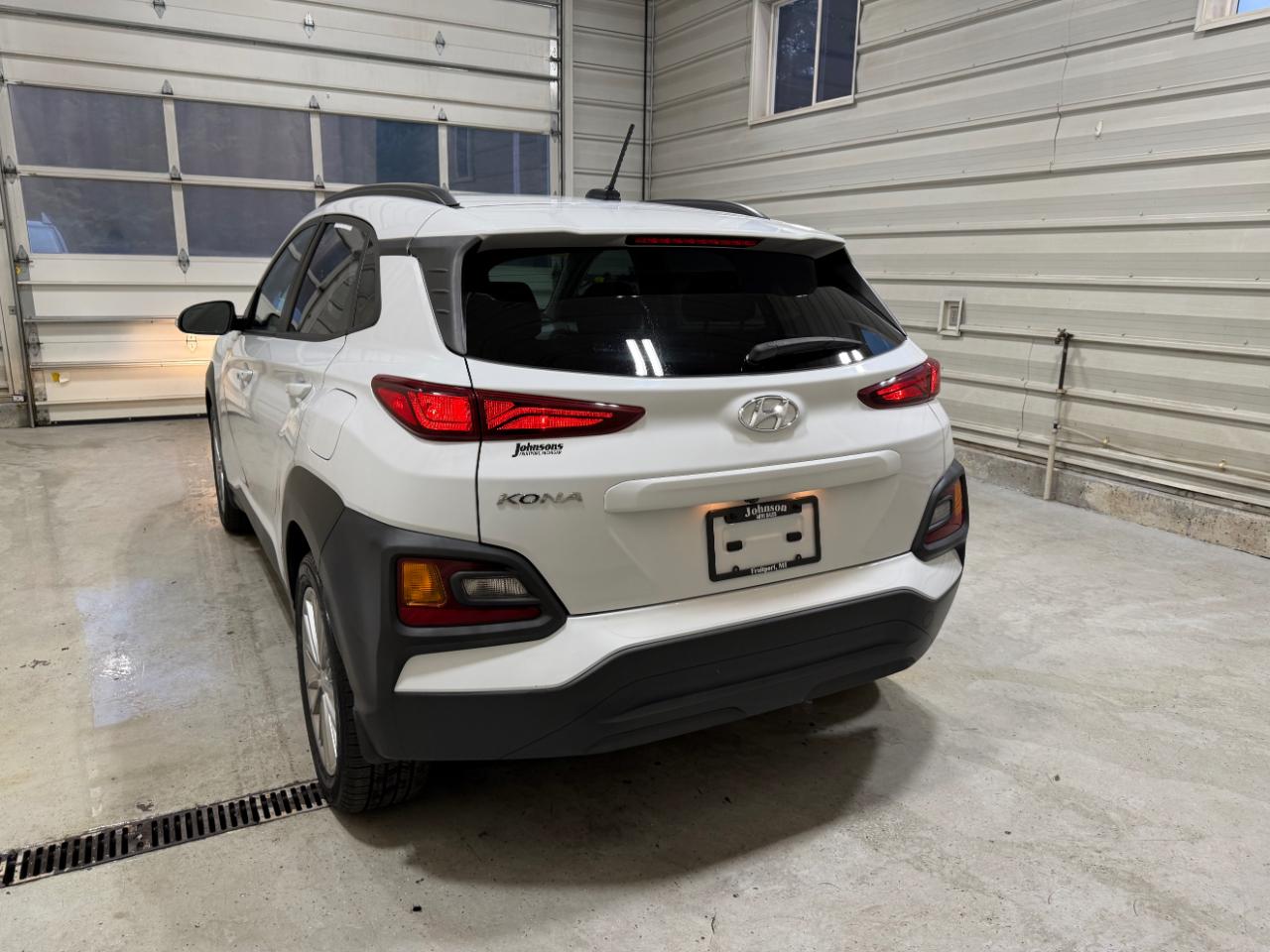 Hyundai Kona SEL Auto FWD 2021