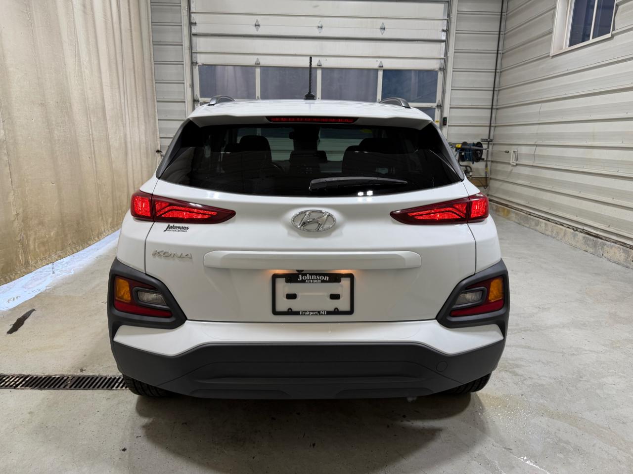 Hyundai Kona SEL Auto FWD 2021