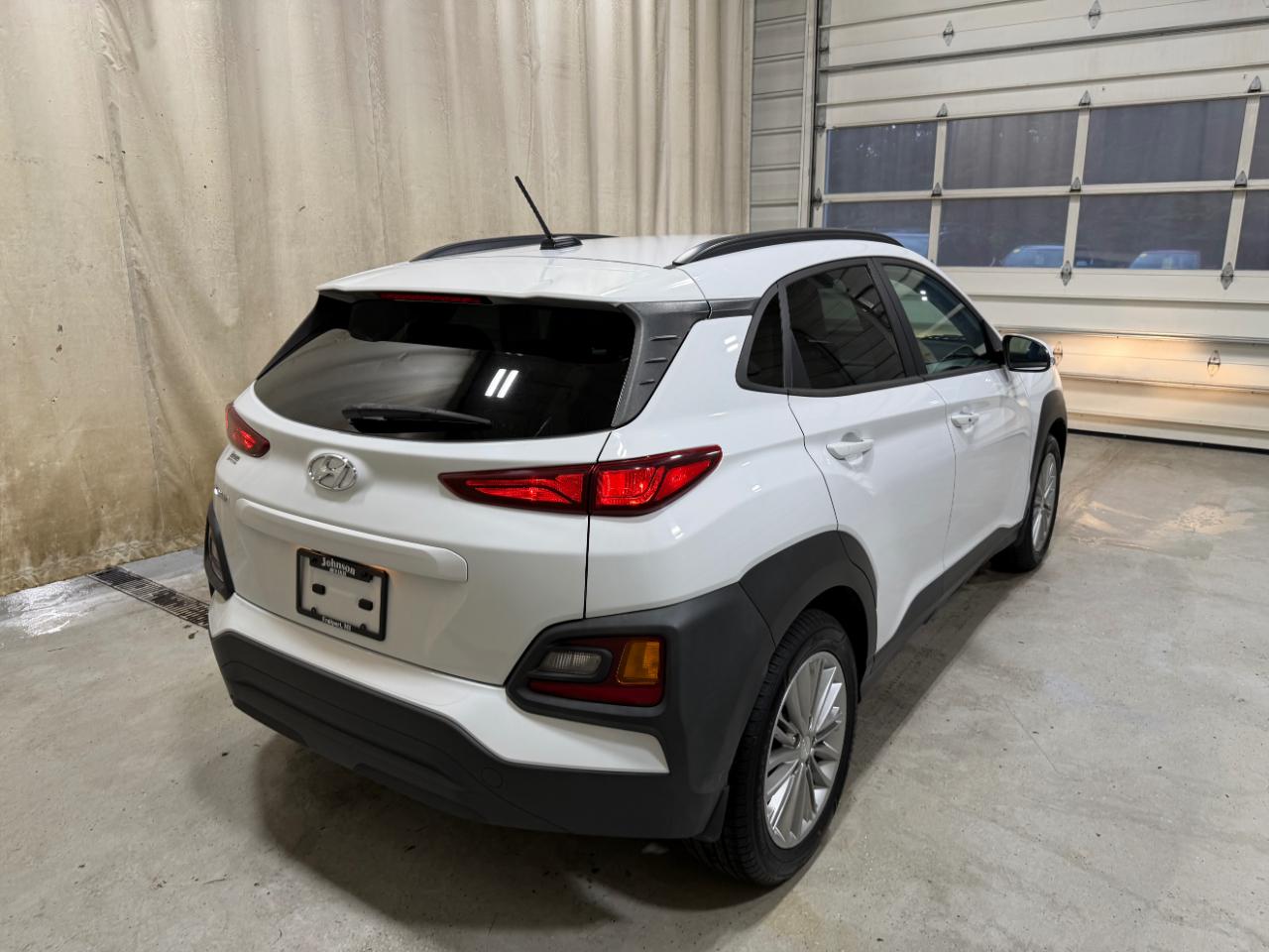 Hyundai Kona SEL Auto FWD 2021