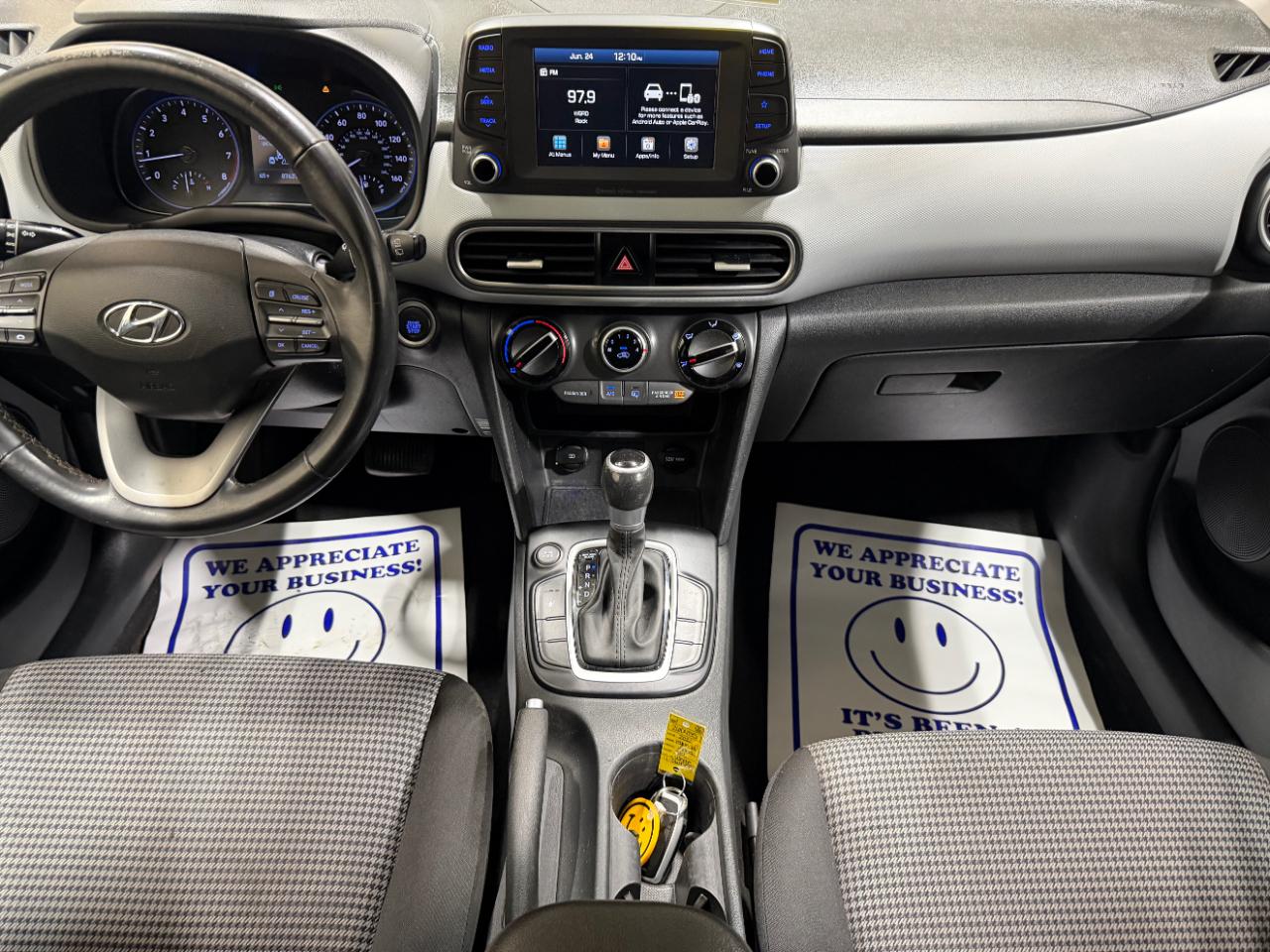 Hyundai Kona SEL Auto FWD 2021