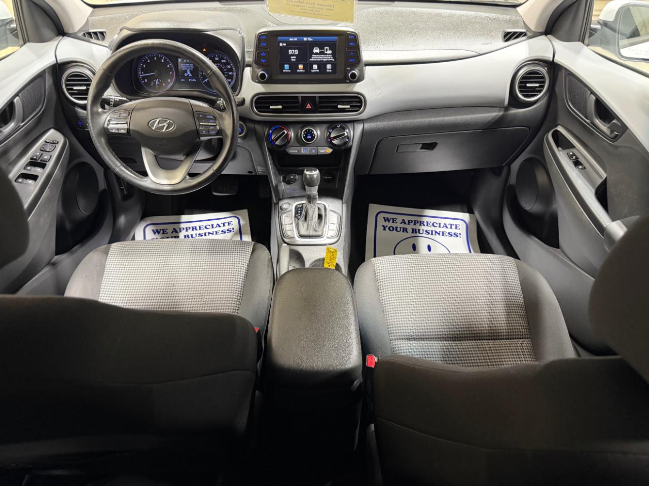 Hyundai Kona SEL Auto FWD 2021