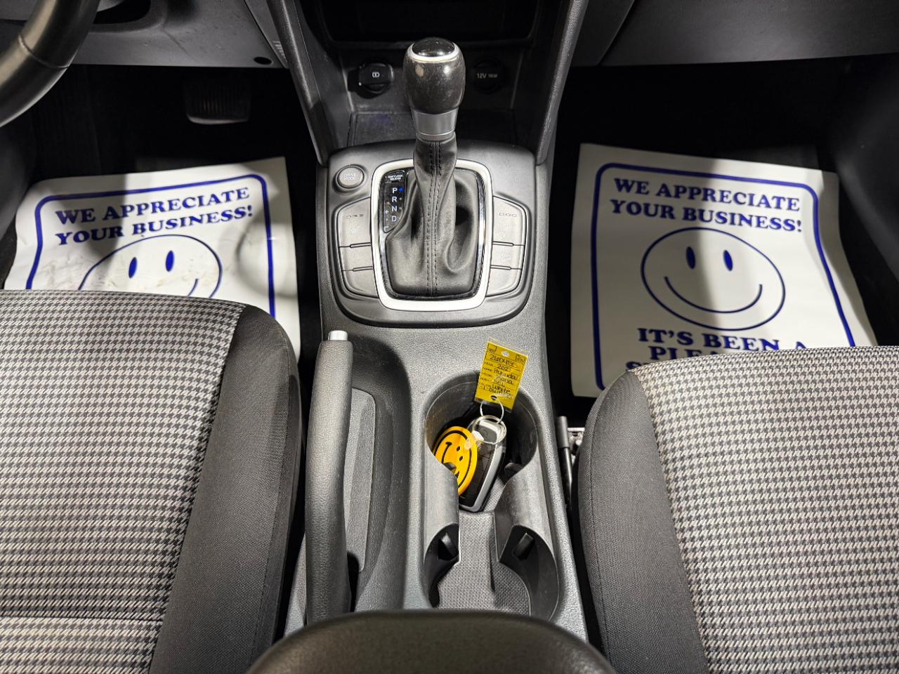 Hyundai Kona SEL Auto FWD 2021