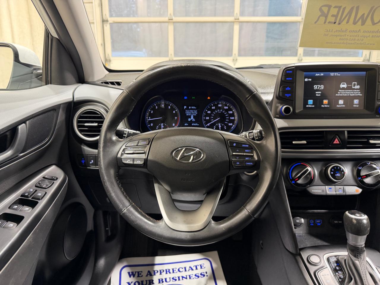 Hyundai Kona SEL Auto FWD 2021