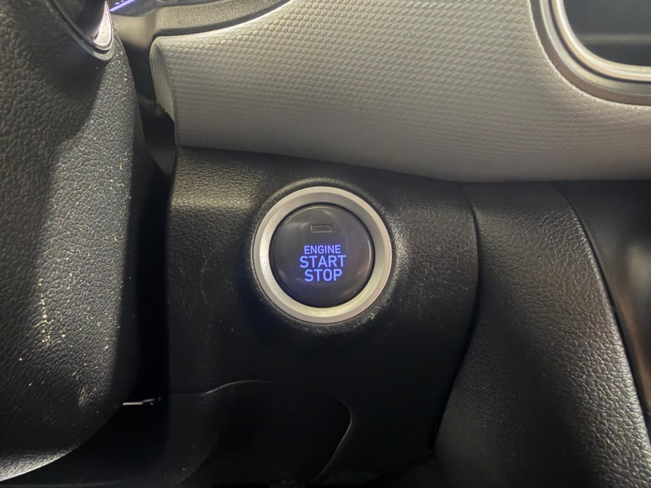 Hyundai Kona SEL Auto FWD 2021