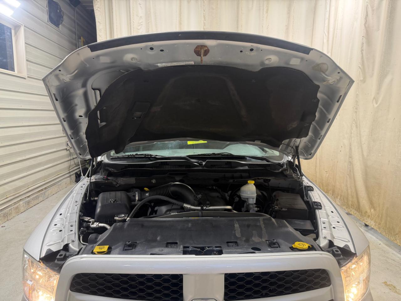 RAM 1500 4WD Quad Cab 140.5" Express 2013