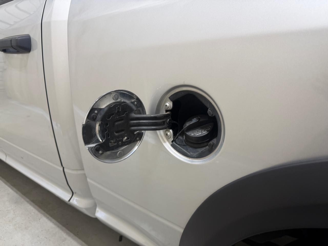RAM 1500 4WD Quad Cab 140.5" Express 2013