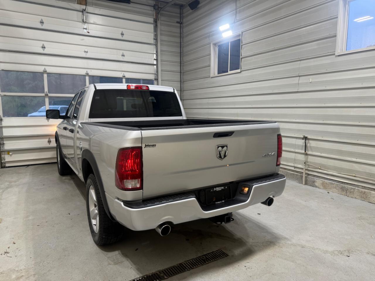 RAM 1500 4WD Quad Cab 140.5" Express 2013
