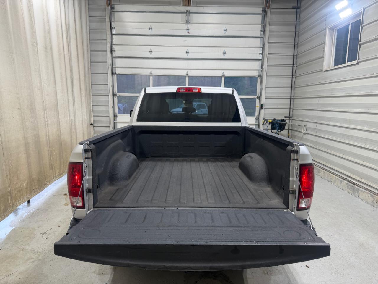 RAM 1500 4WD Quad Cab 140.5" Express 2013