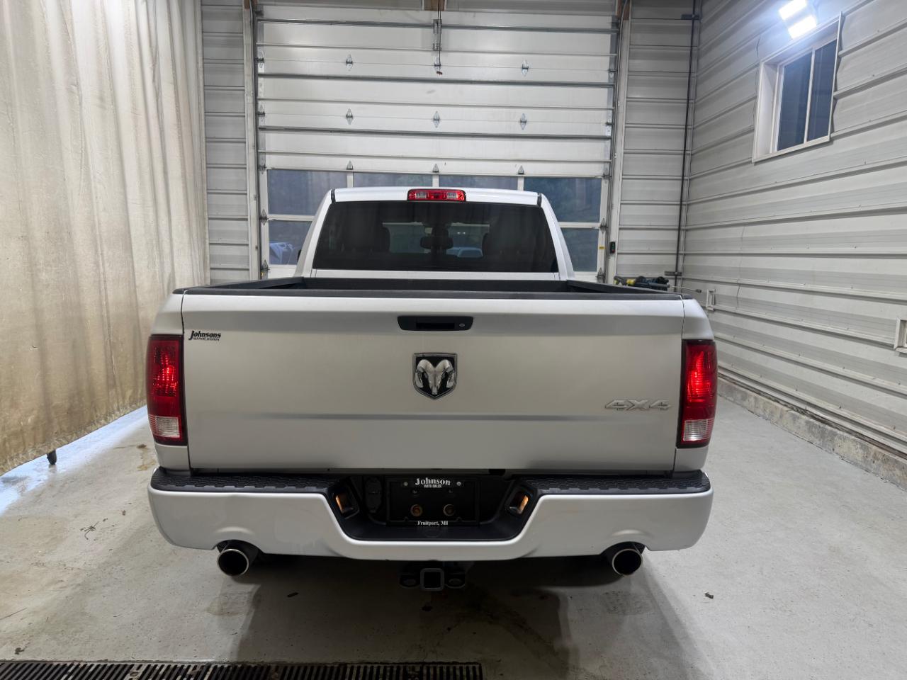 RAM 1500 4WD Quad Cab 140.5" Express 2013