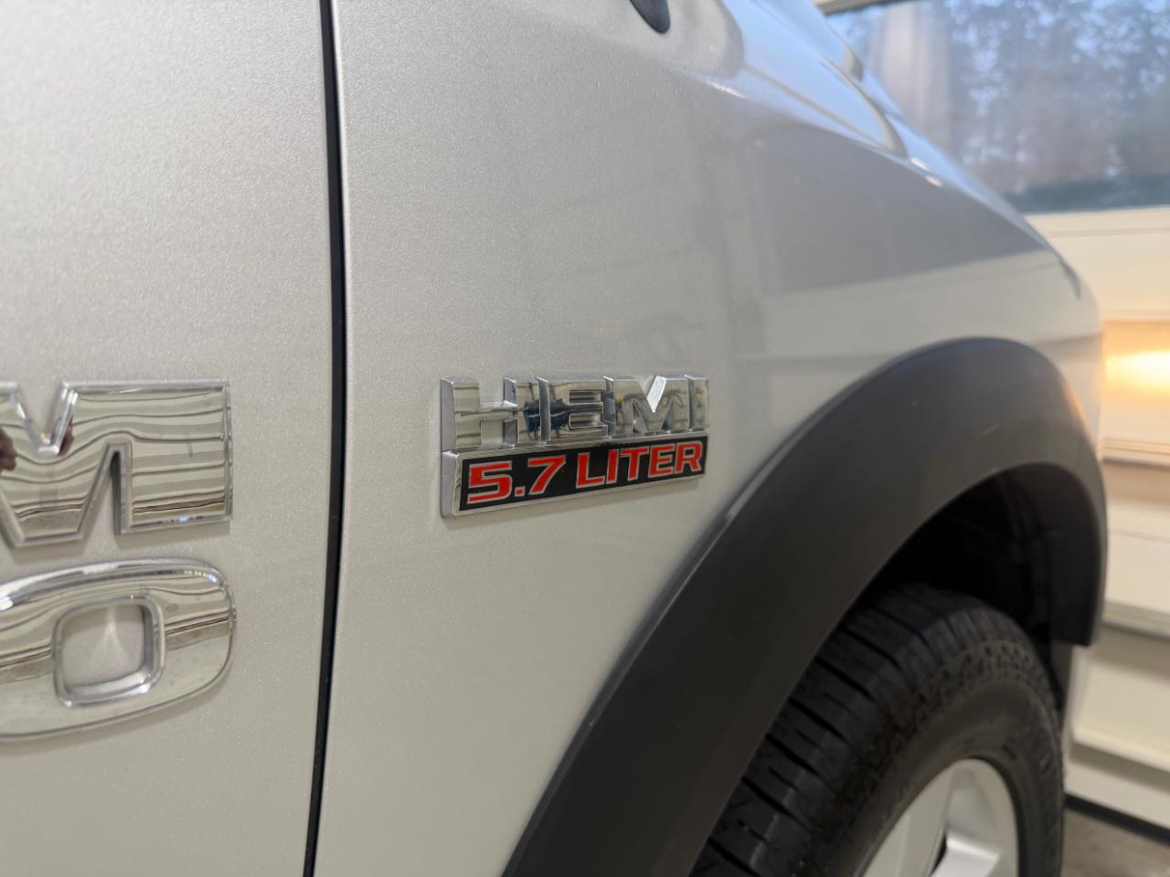 RAM 1500 4WD Quad Cab 140.5" Express 2013