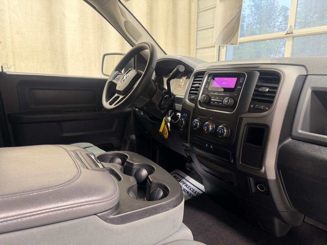 RAM 1500 4WD Quad Cab 140.5" Express 2013