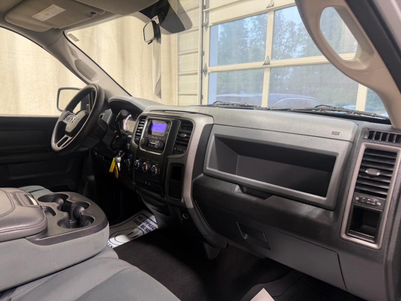 RAM 1500 4WD Quad Cab 140.5" Express 2013