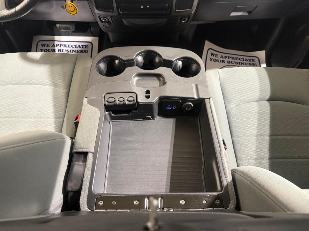 RAM 1500 4WD Quad Cab 140.5" Express 2013