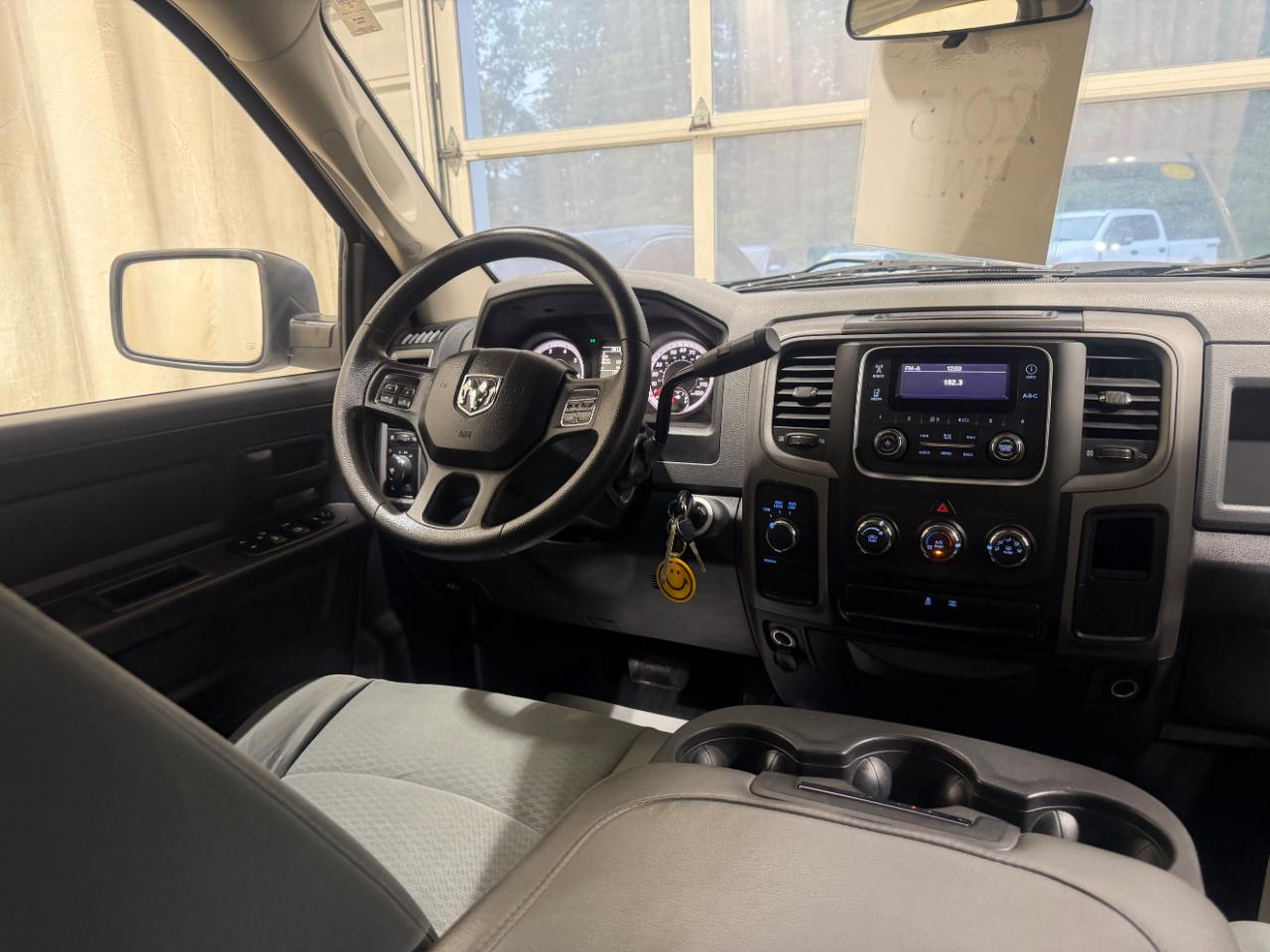RAM 1500 4WD Quad Cab 140.5" Express 2013
