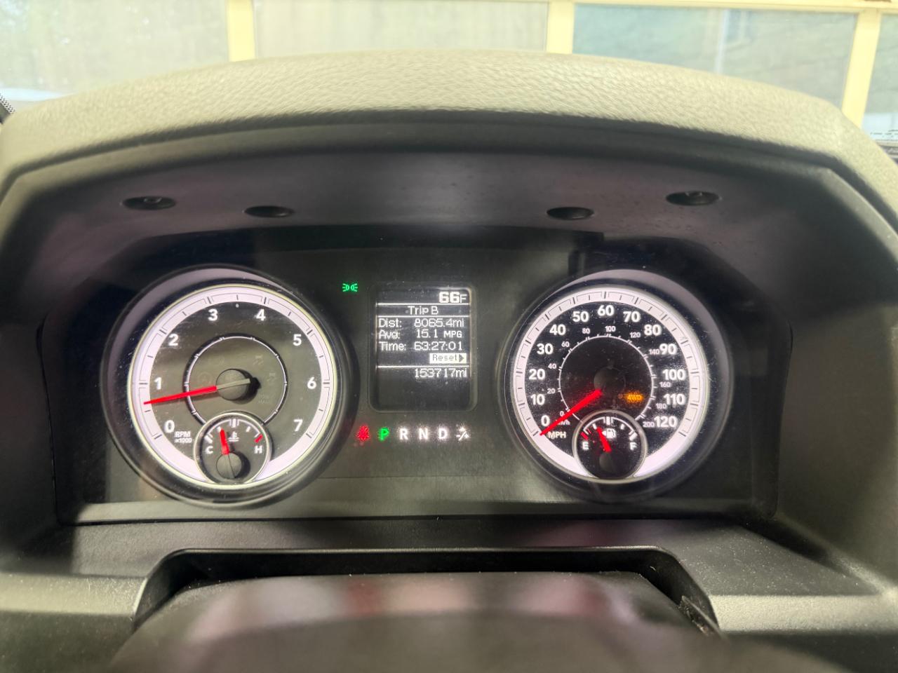 RAM 1500 4WD Quad Cab 140.5" Express 2013