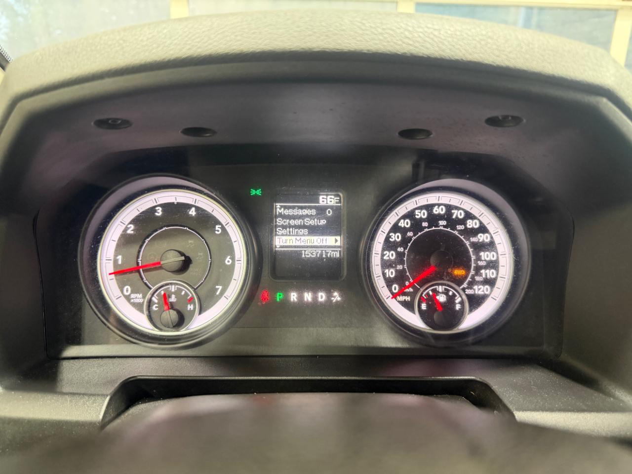 RAM 1500 4WD Quad Cab 140.5" Express 2013