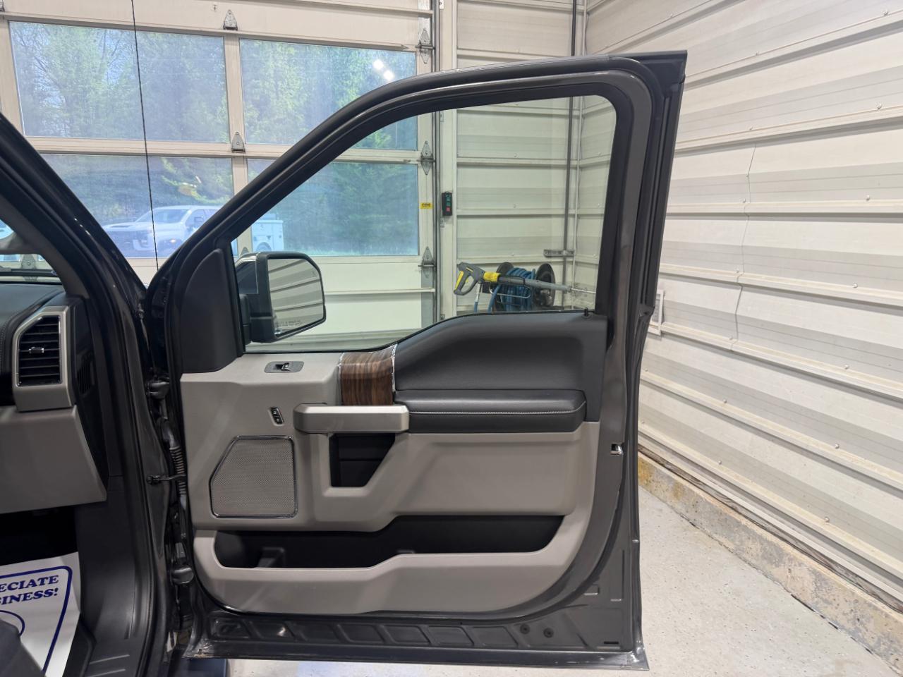 Ford F-150 Lariat 4WD SuperCrew 5.5' Box 2020