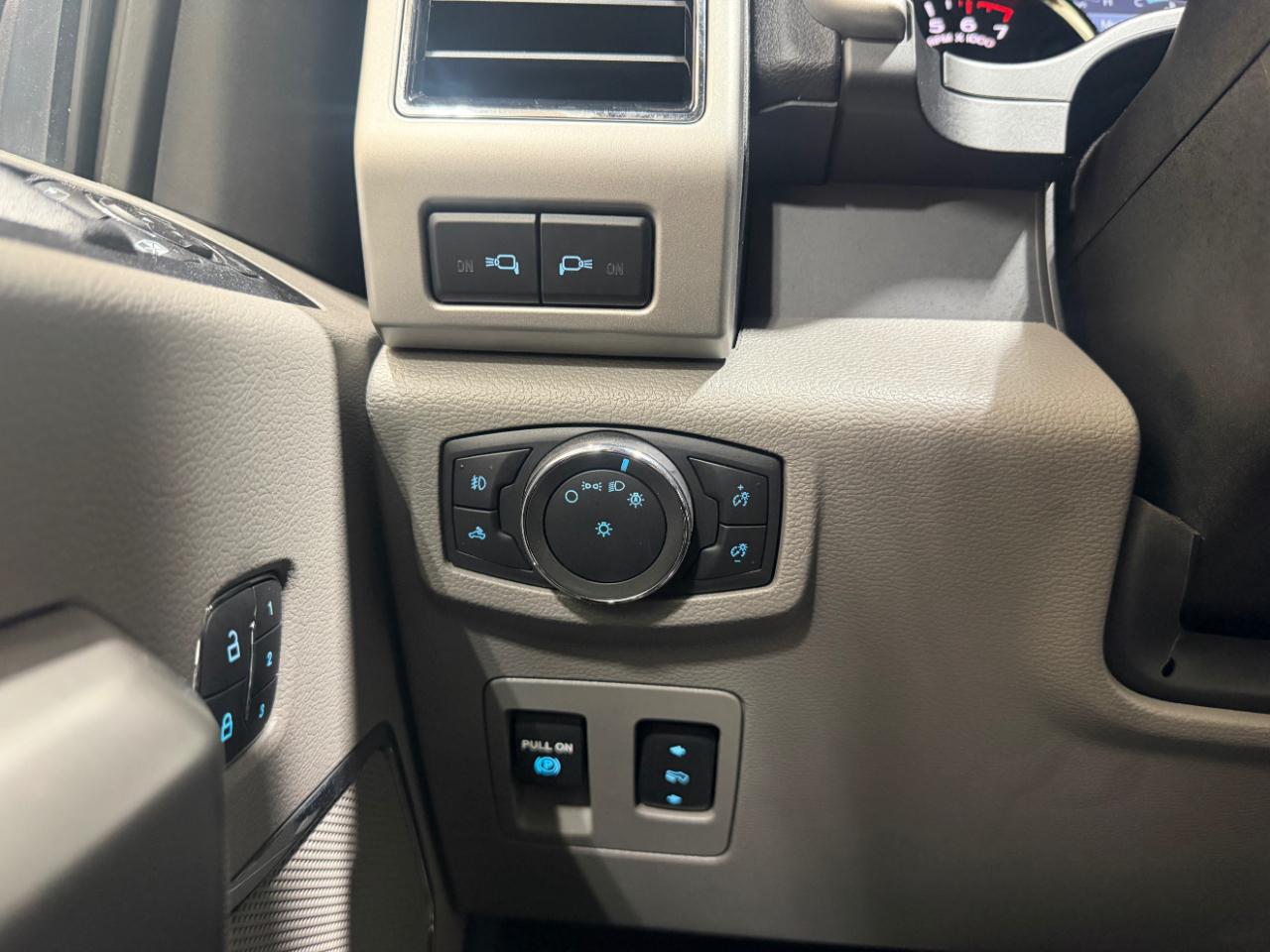 Ford F-150 Lariat 4WD SuperCrew 5.5' Box 2020