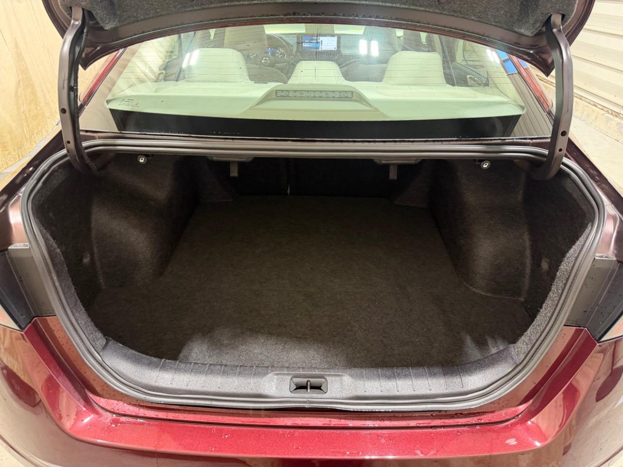 Nissan Altima 2.5 SL Sedan 2024