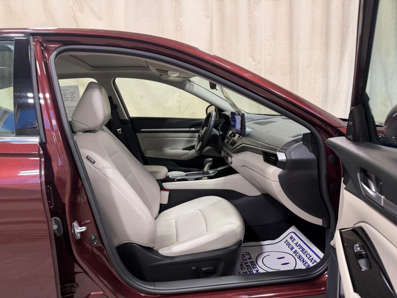 Nissan Altima 2.5 SL Sedan 2024