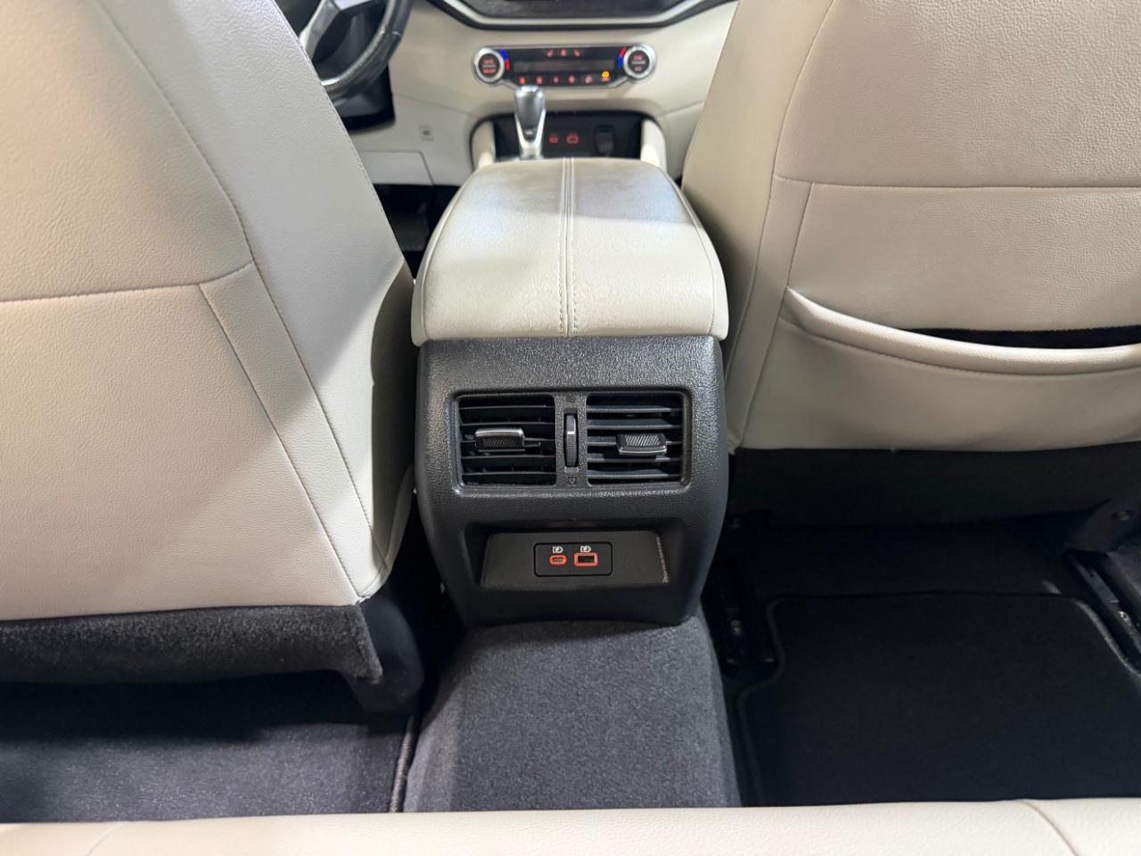Nissan Altima 2.5 SL Sedan 2024