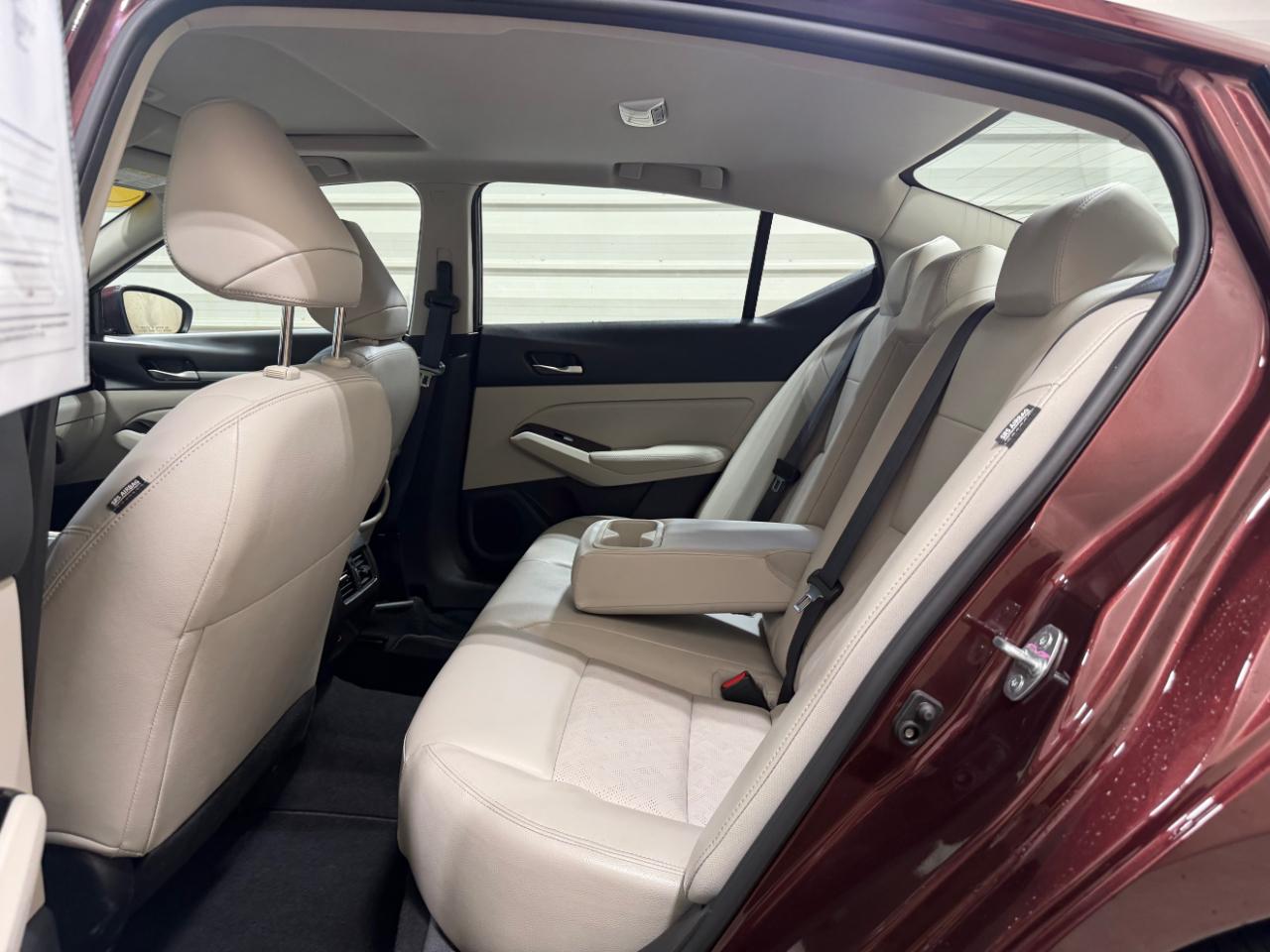 Nissan Altima 2.5 SL Sedan 2024
