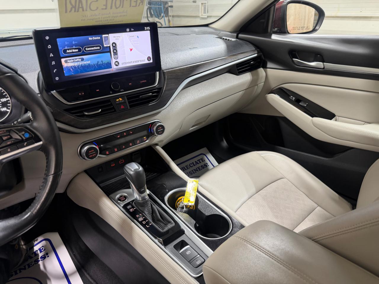 Nissan Altima 2.5 SL Sedan 2024