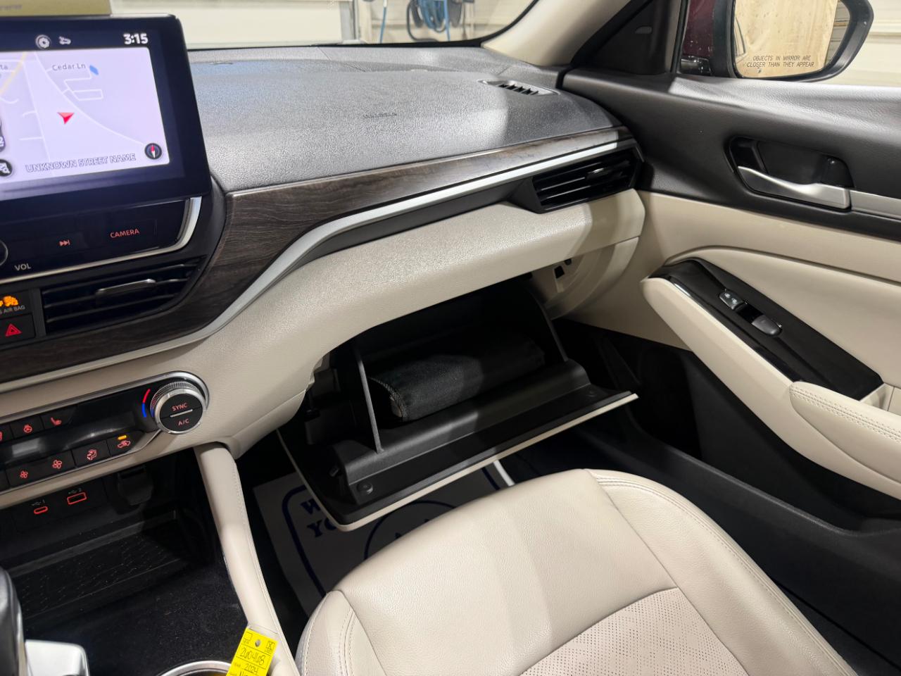 Nissan Altima 2.5 SL Sedan 2024